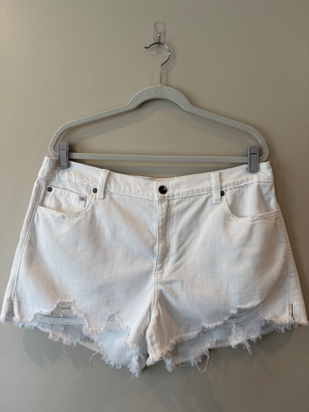 aerie White Distressed Frayed Hem Denim Shorts
